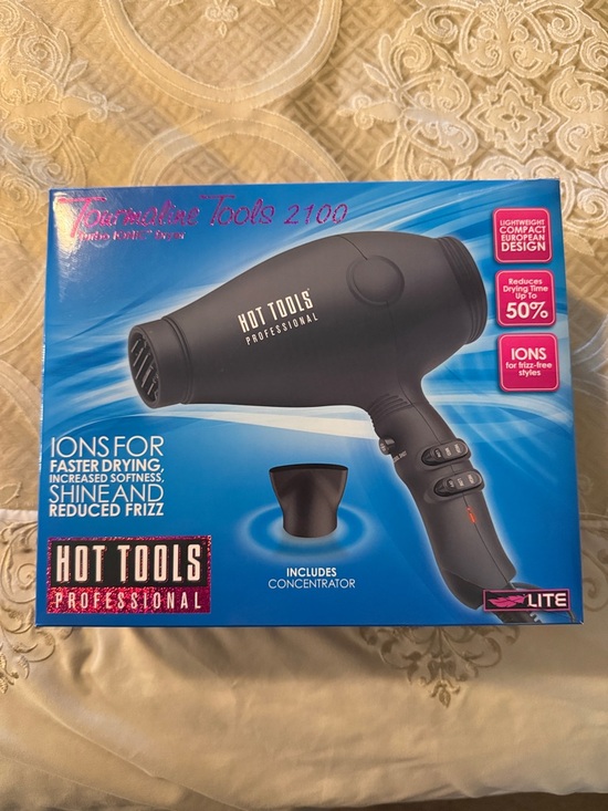 Hot Tools Other - Hot Tools Professional 2100 Black Hair Dryer - Ions